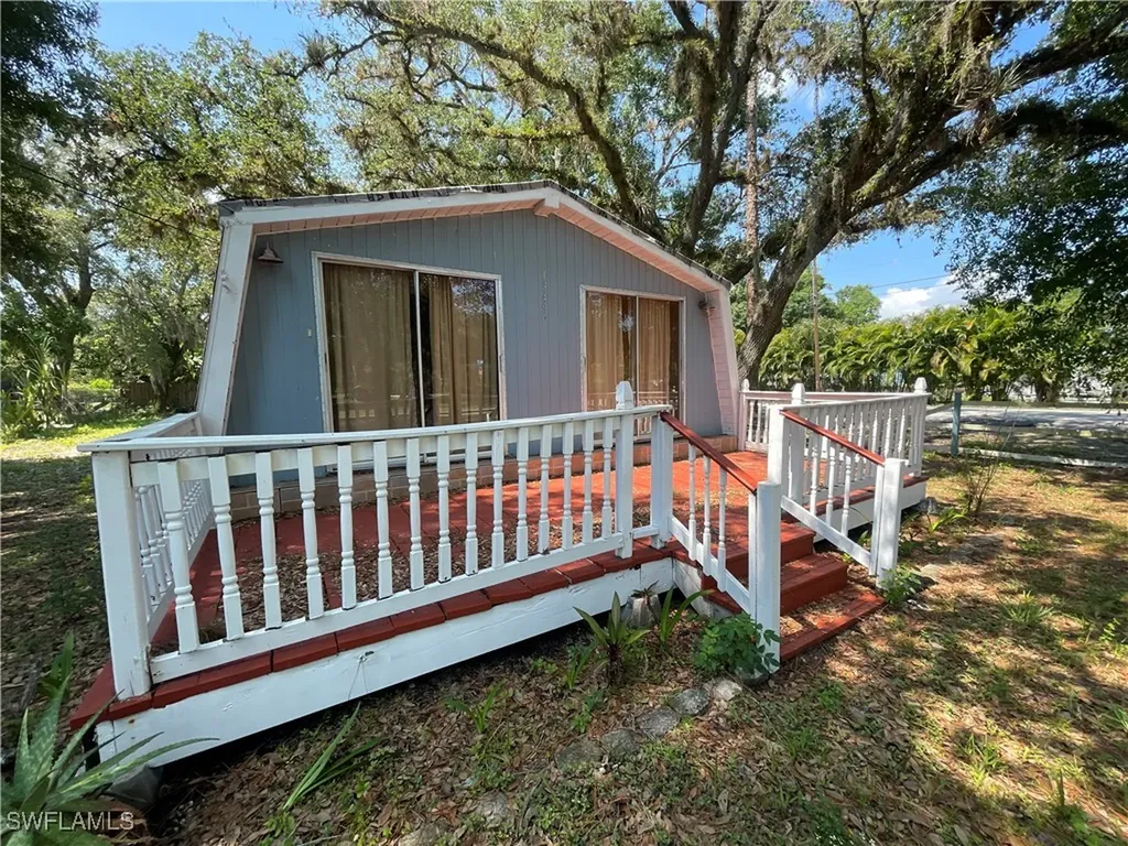 1349 Shawnee Avenue Labelle FL 33935