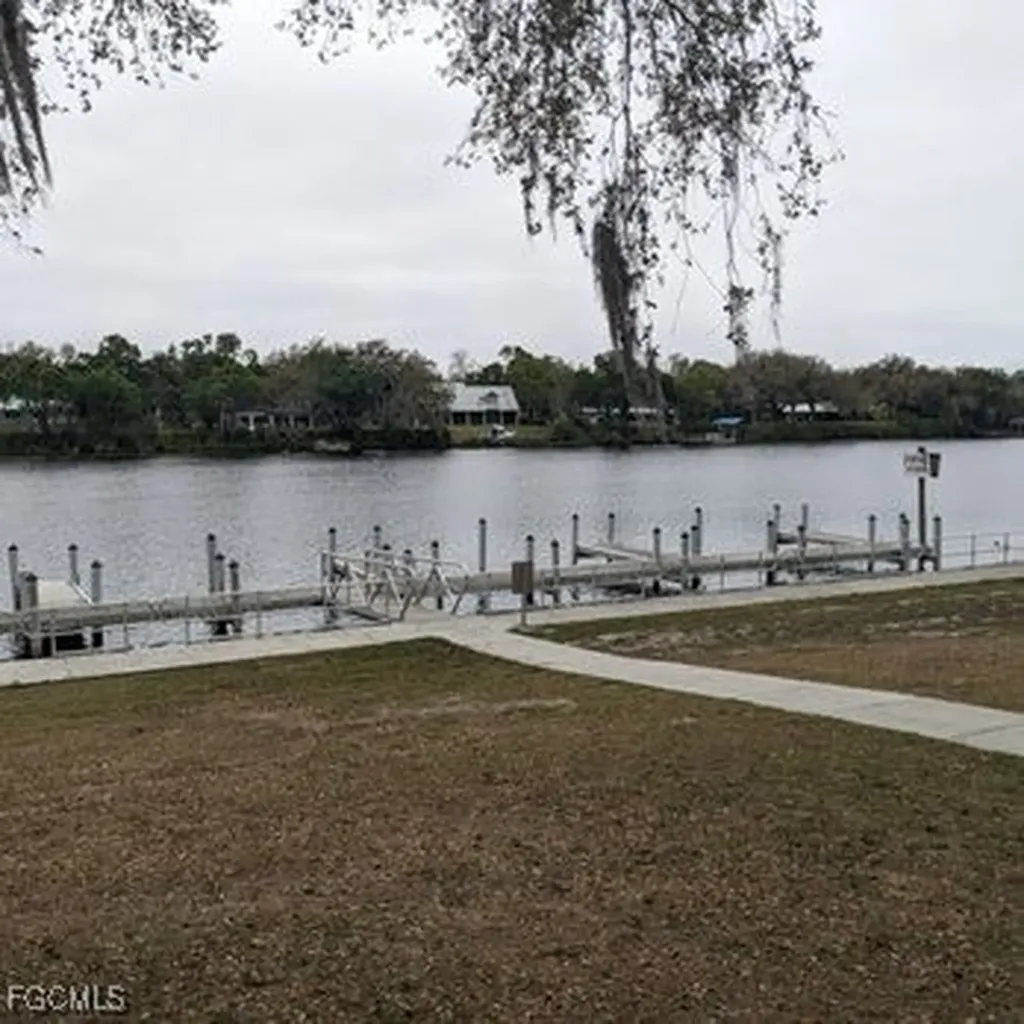 1349 Shawnee Avenue Labelle FL 33935