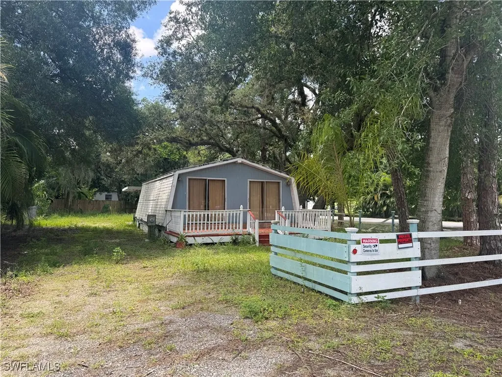 1349 Shawnee Avenue Labelle FL 33935