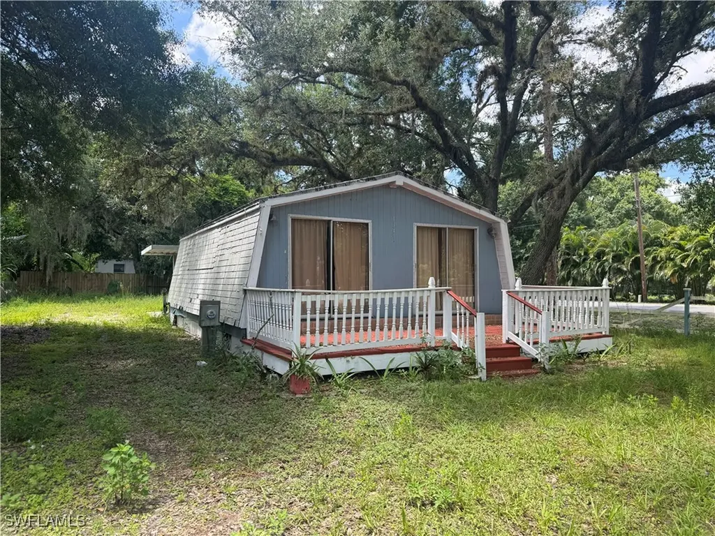1349 Shawnee Avenue Labelle FL 33935