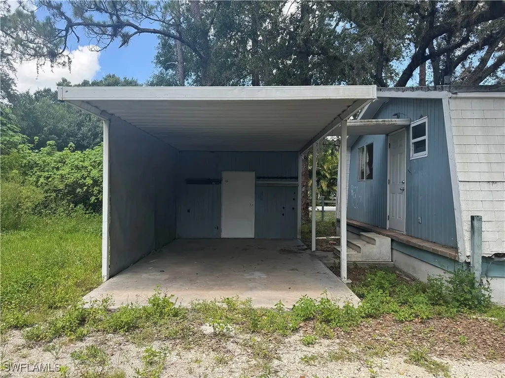 1349 Shawnee Avenue Labelle FL 33935