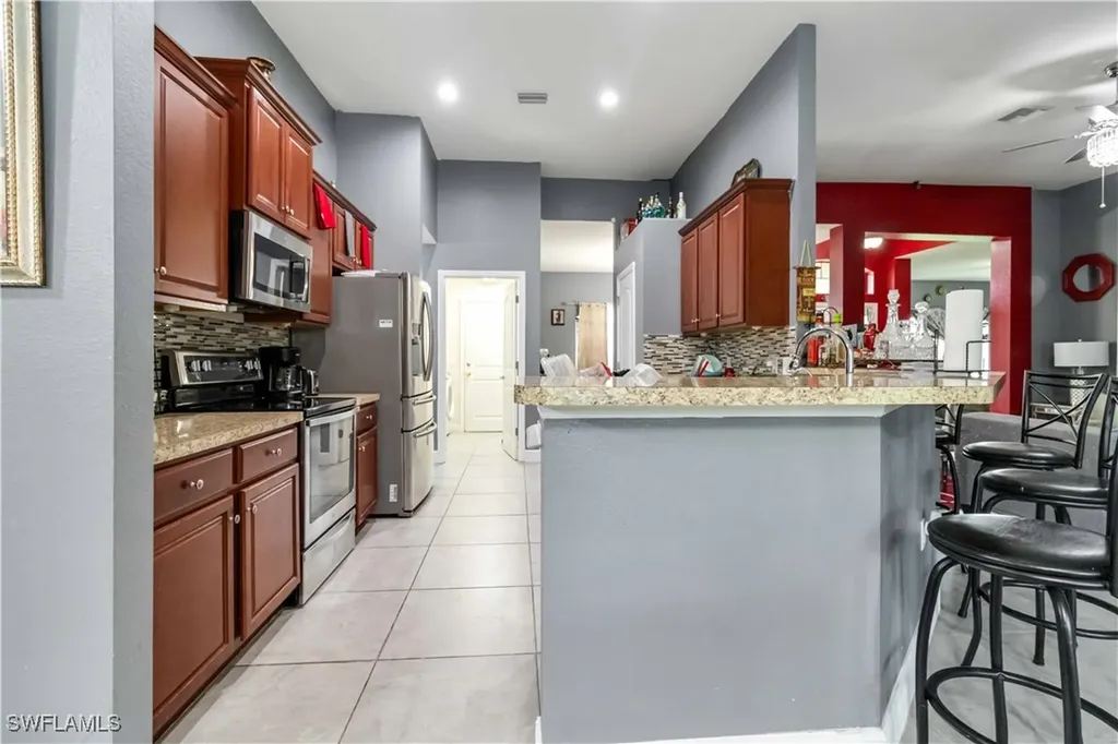 915 Alvin Avenue Lehigh Acres FL 33971
