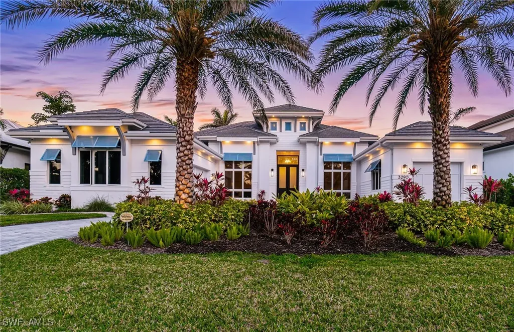3290 Crayton Road Naples FL 34103
