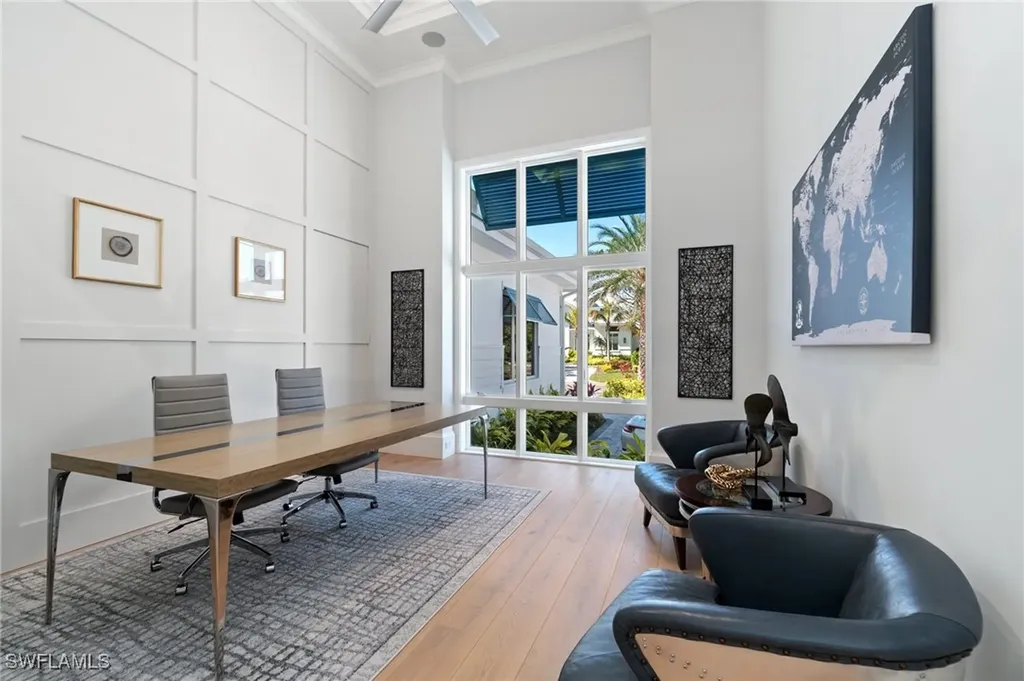 3290 Crayton Road Naples FL 34103