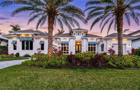 3290 Crayton Road Naples FL 34103
