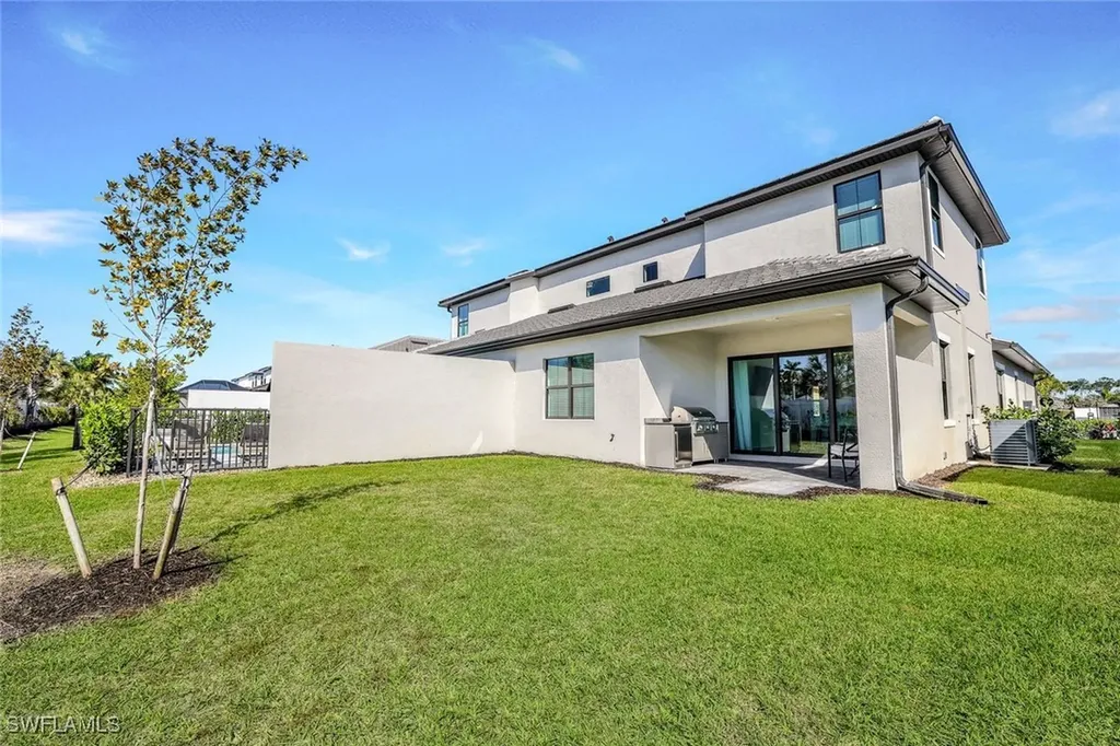 14712 Kingfisher Loop Naples FL 34120