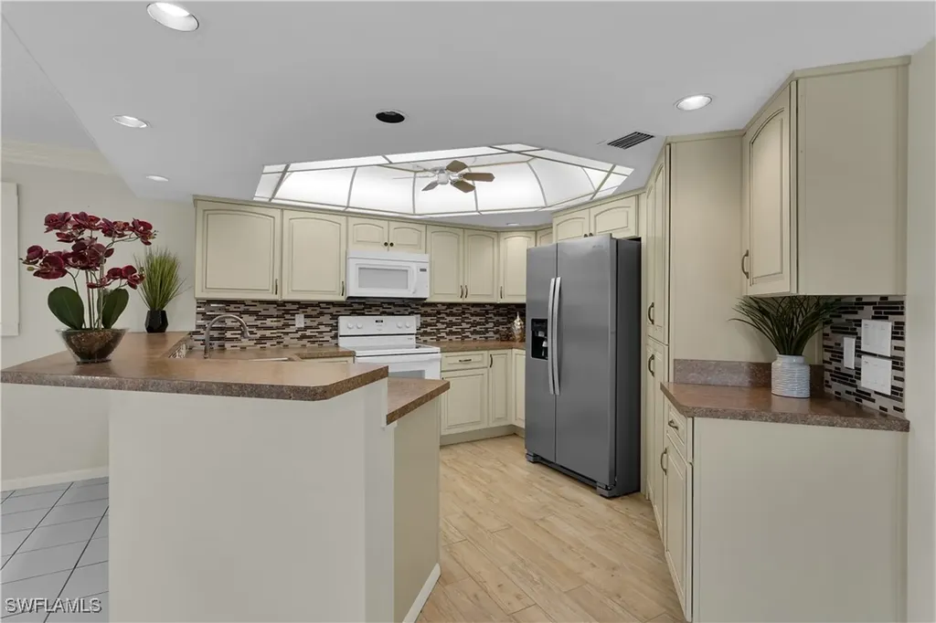 1409 SE 46th Lane Cape Coral FL 33904