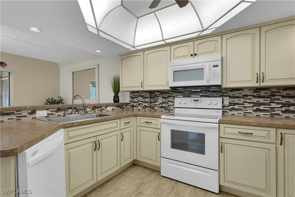 1409 SE 46th Lane Cape Coral FL 33904