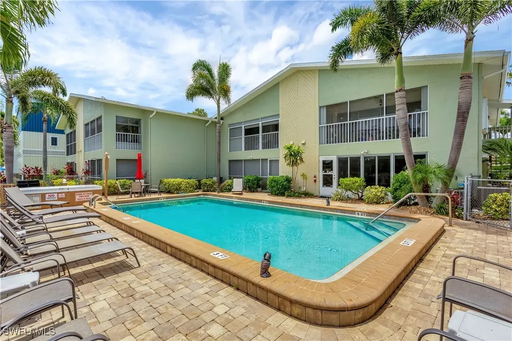 1409 SE 46th Lane Cape Coral FL 33904