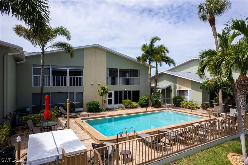 1409 SE 46th Lane Cape Coral FL 33904