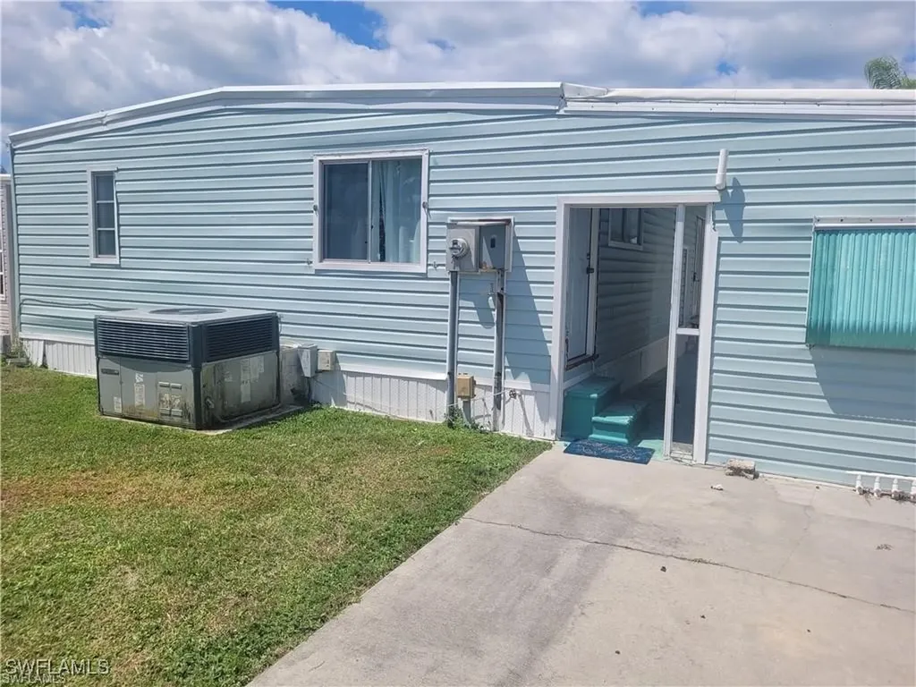 74 Palos Drive Naples FL 34104