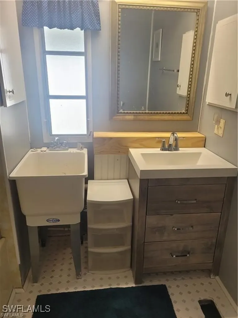 74 Palos Drive Naples FL 34104