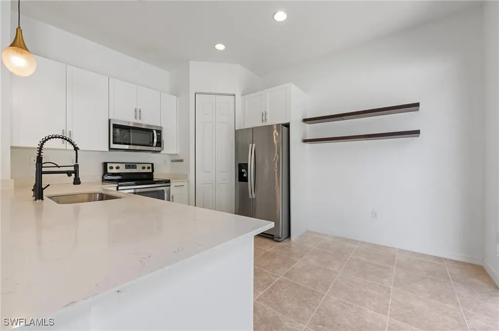 8797 Madrid Circle Naples FL 34104