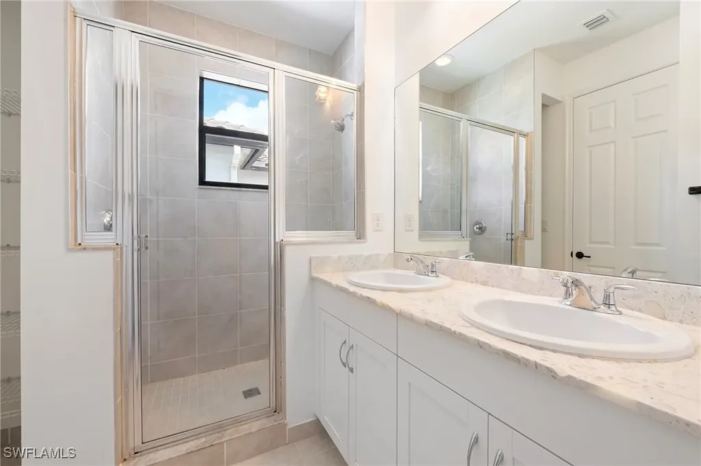 8797 Madrid Circle Naples FL 34104