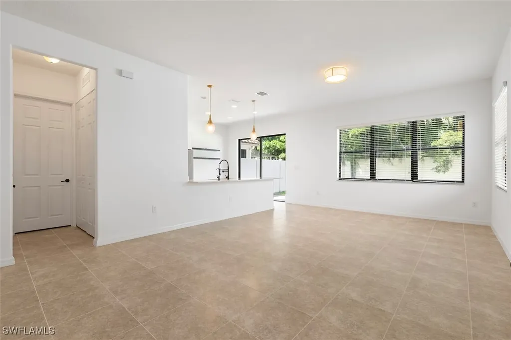 8797 Madrid Circle Naples FL 34104
