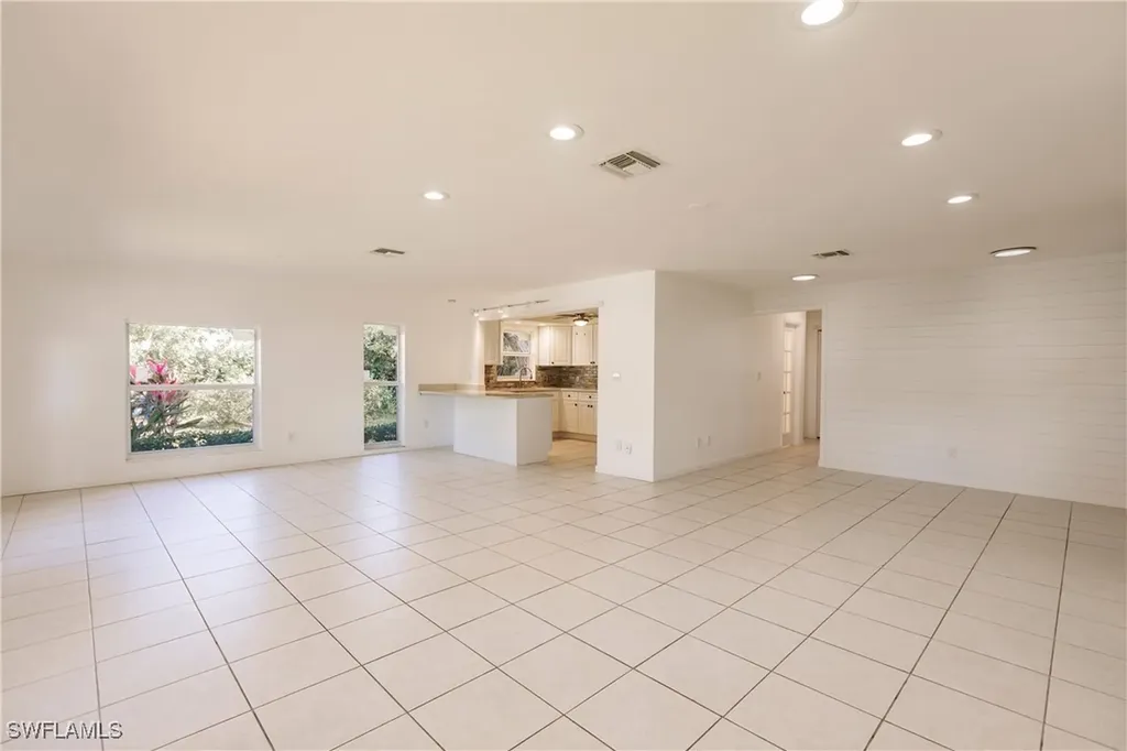 217 Yorkshire Court Naples FL 34112