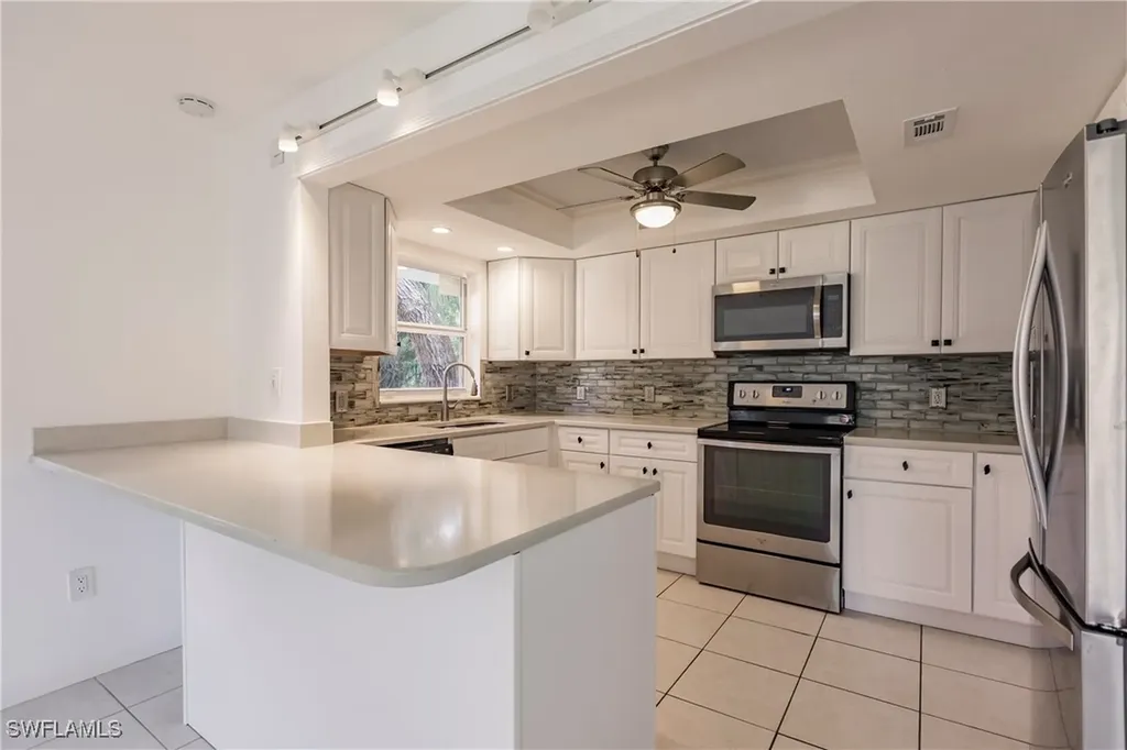 217 Yorkshire Court Naples FL 34112