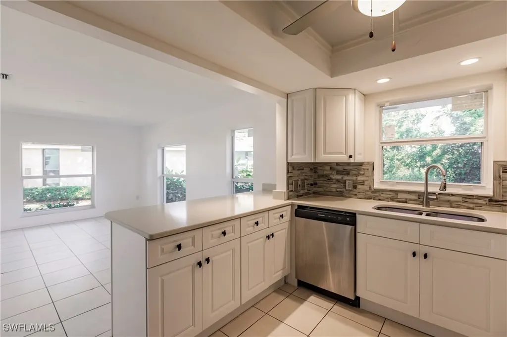 217 Yorkshire Court Naples FL 34112