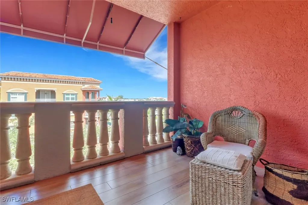 401 Bayfront Place Naples FL 34102