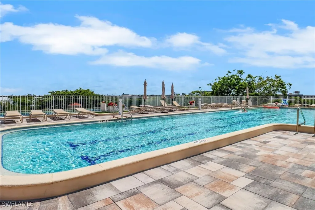 401 Bayfront Place Naples FL 34102