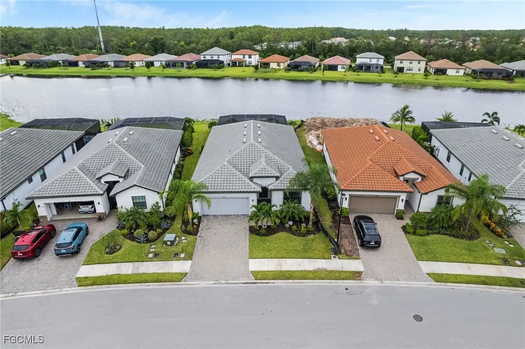 11166 Shady Lake Run Fort Myers FL 33913