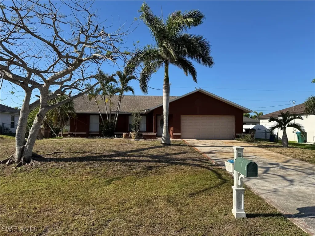 1220 SW 33rd Terrace Cape Coral FL 33914