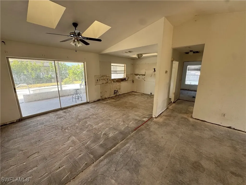 1220 SW 33rd Terrace Cape Coral FL 33914