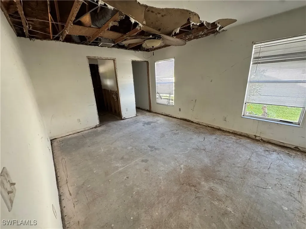 1220 SW 33rd Terrace Cape Coral FL 33914