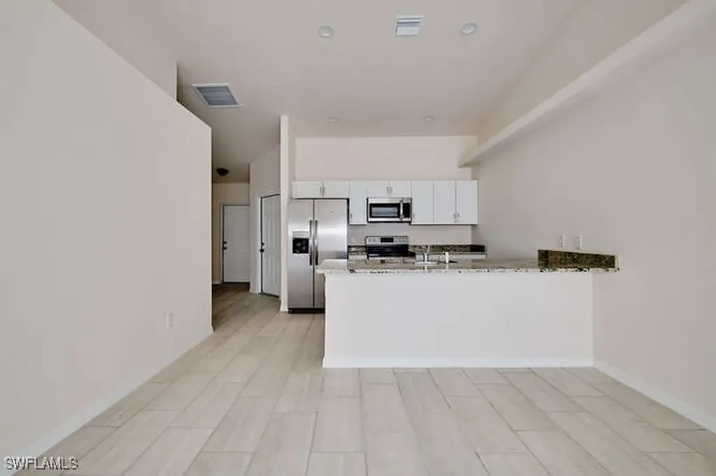 1303 SE 8th Place Cape Coral FL 33990
