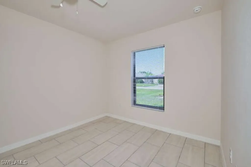 1303 SE 8th Place Cape Coral FL 33990