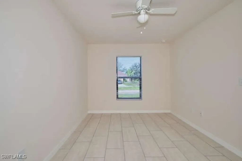 1303 SE 8th Place Cape Coral FL 33990