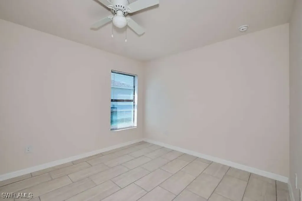 1303 SE 8th Place Cape Coral FL 33990