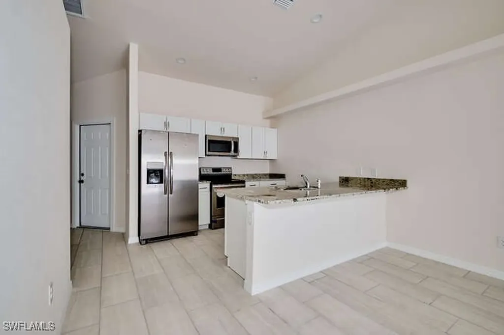 1303 SE 8th Place Cape Coral FL 33990