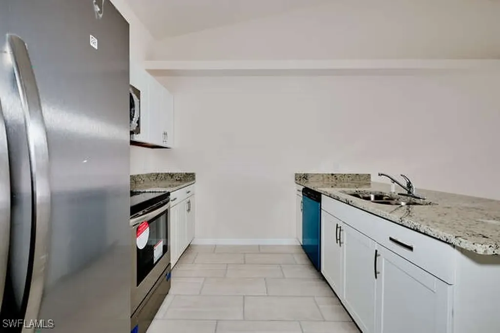 1303 SE 8th Place Cape Coral FL 33990