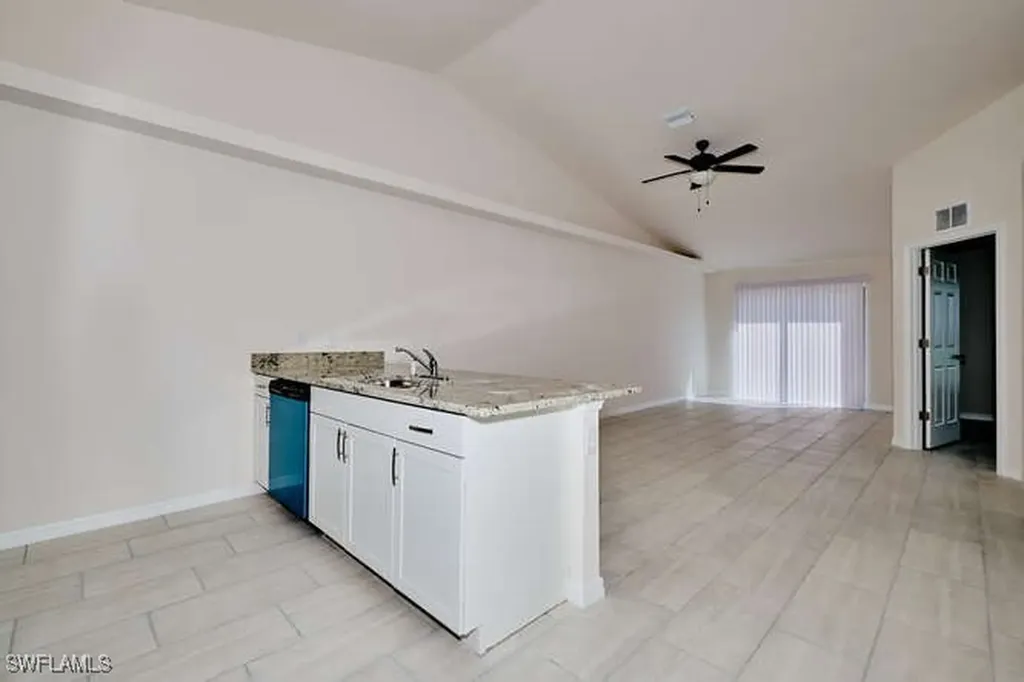 1303 SE 8th Place Cape Coral FL 33990