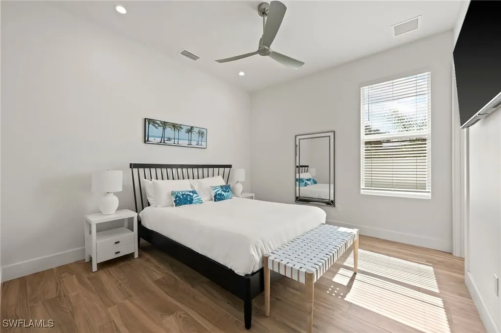 819 91st Avenue N Naples FL 34108