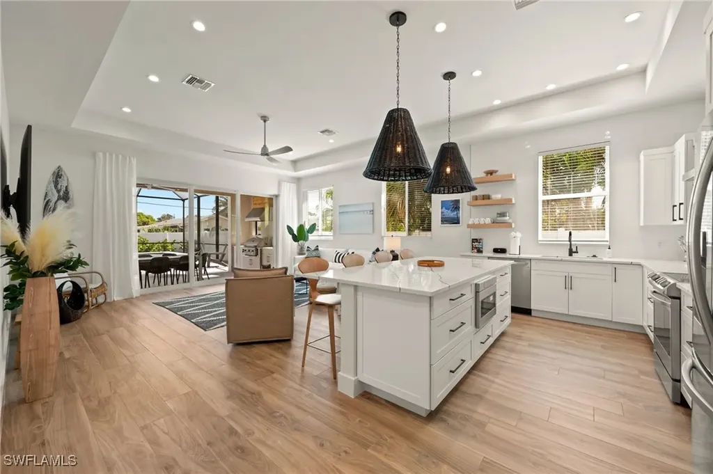 819 91st Avenue N Naples FL 34108