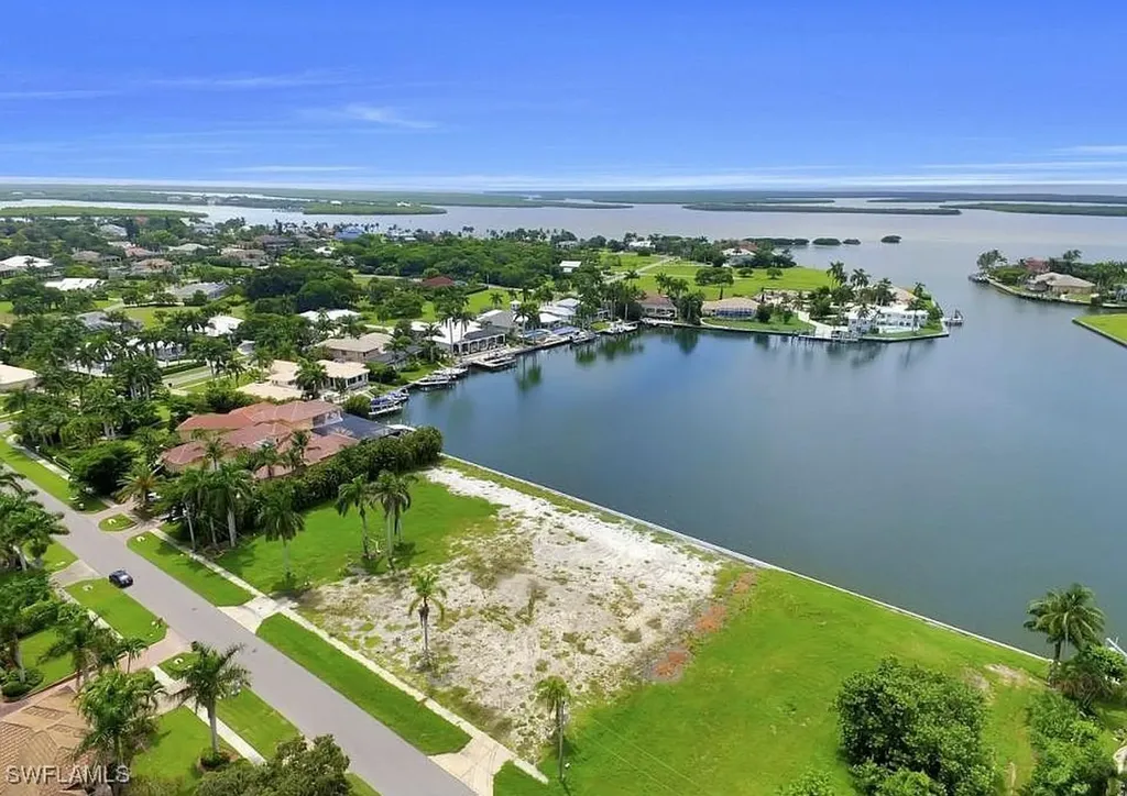 1741 Ludlow Road Marco Island FL 34145