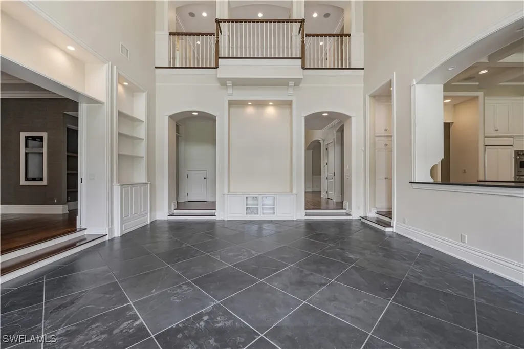 2263 Coach House Lane Naples FL 34105