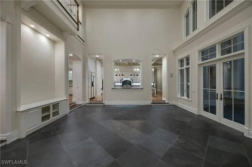 2263 Coach House Lane Naples FL 34105