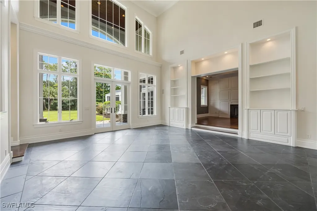 2263 Coach House Lane Naples FL 34105