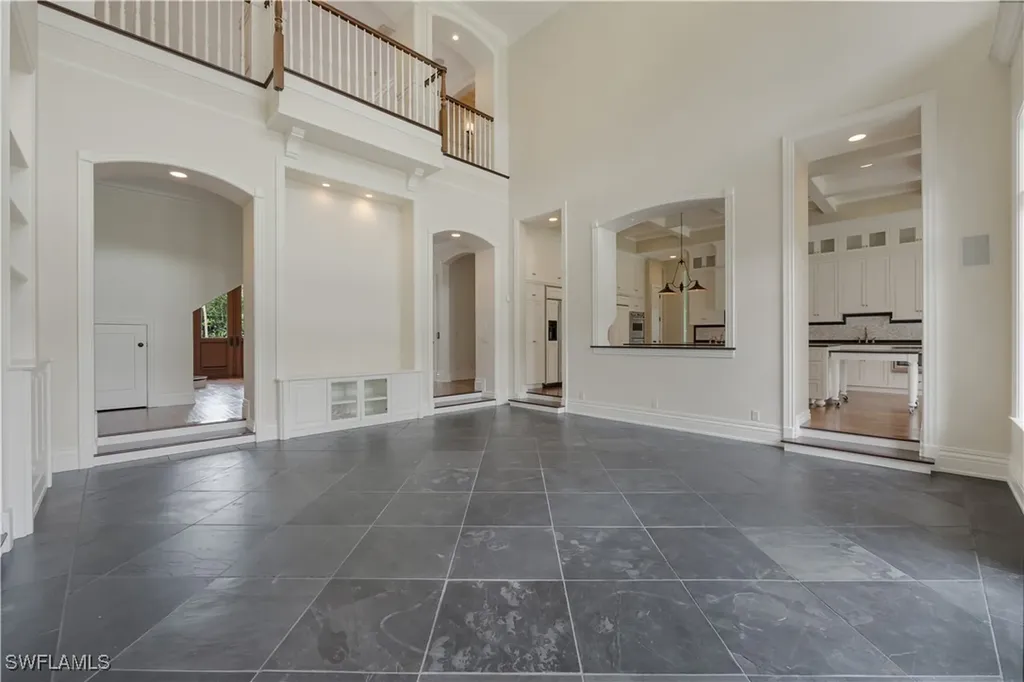 2263 Coach House Lane Naples FL 34105