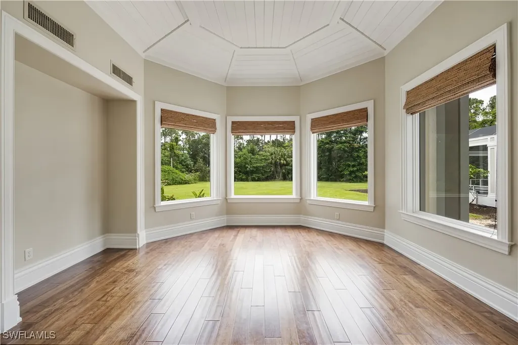 2263 Coach House Lane Naples FL 34105