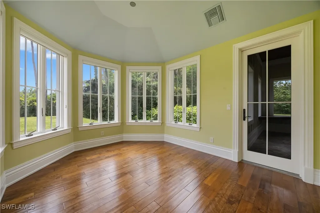 2263 Coach House Lane Naples FL 34105