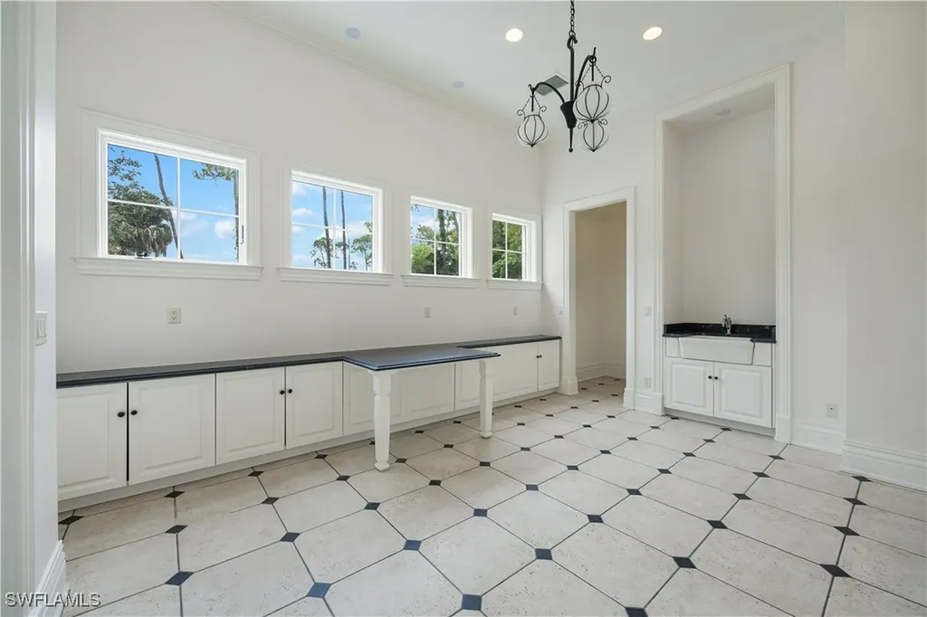 2263 Coach House Lane Naples FL 34105