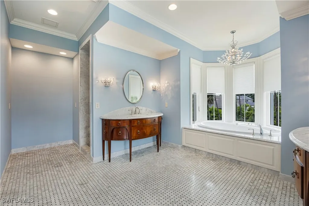 2263 Coach House Lane Naples FL 34105