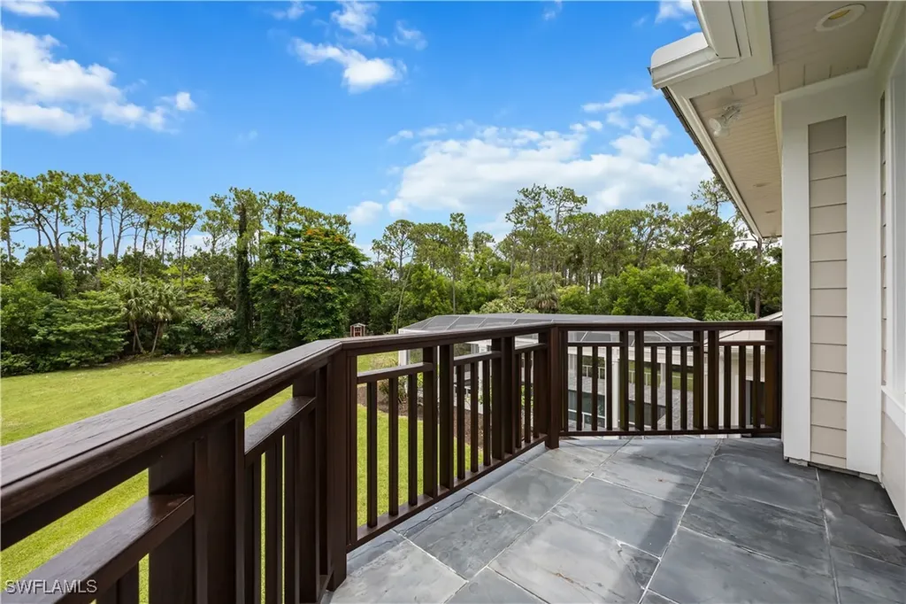 2263 Coach House Lane Naples FL 34105