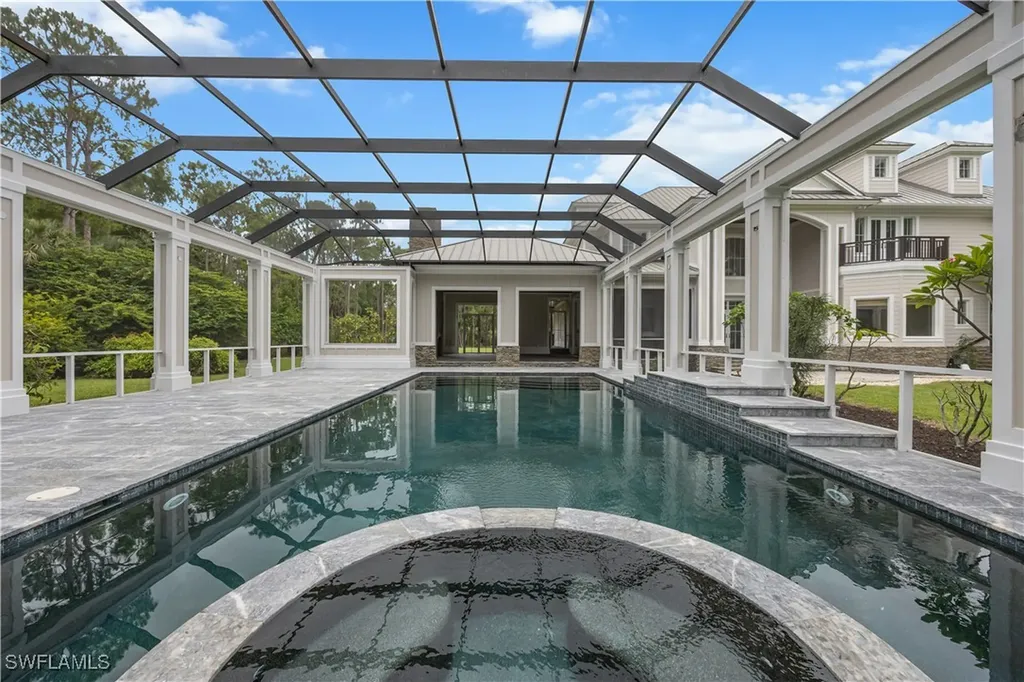 2263 Coach House Lane Naples FL 34105