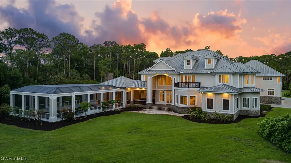 2263 Coach House Lane Naples FL 34105