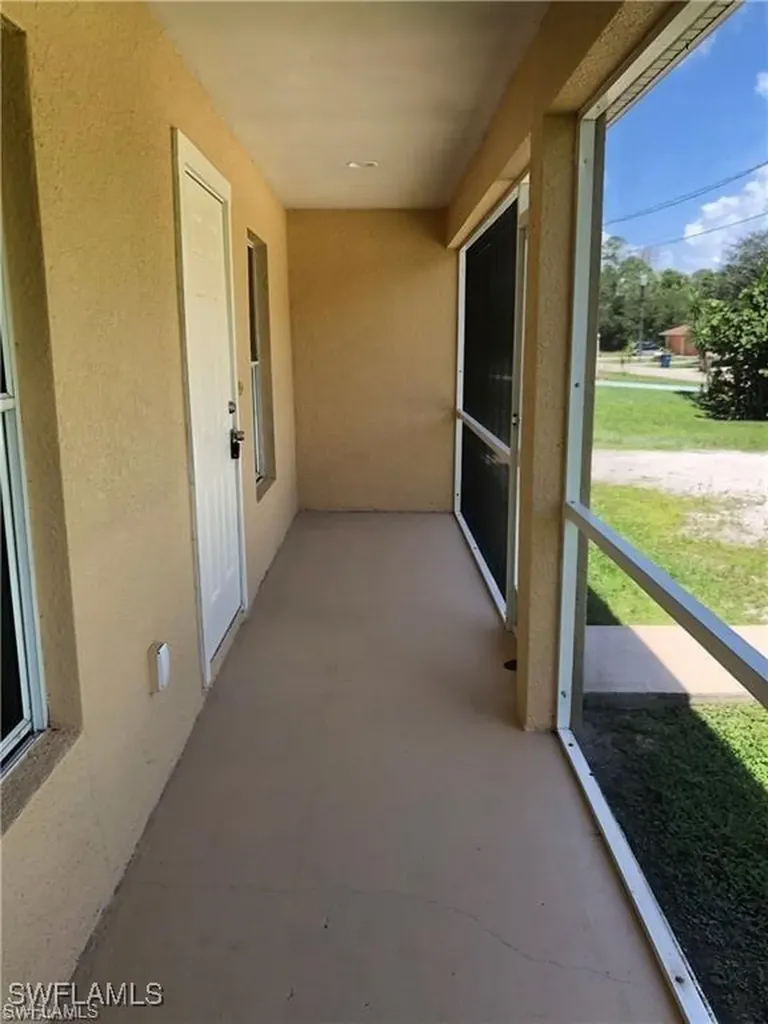 4733 30th Street SW Lehigh Acres FL 33973